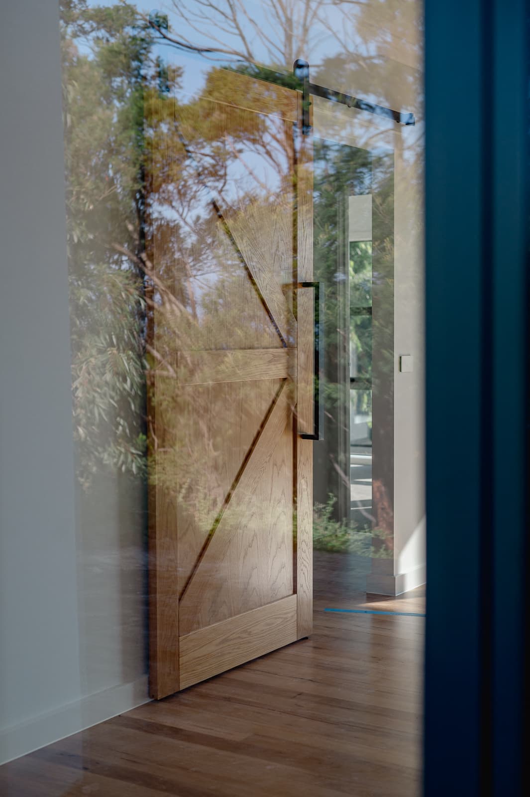 Comfort & Bright - Image 6