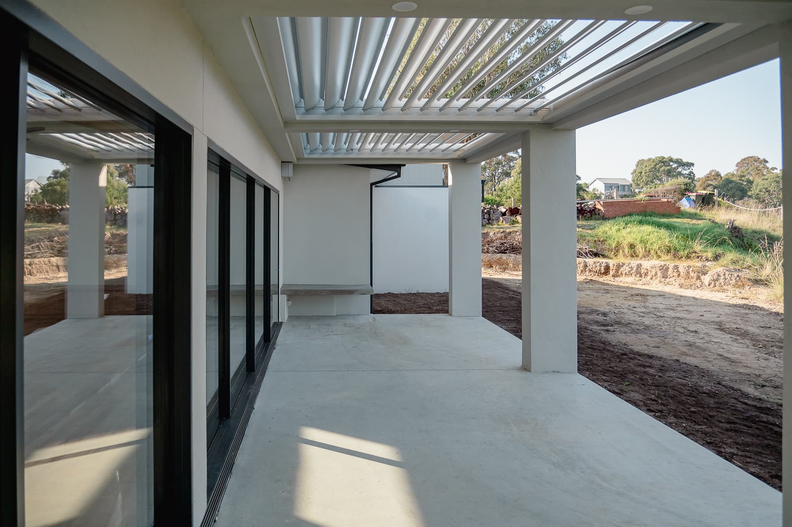 Comfort & Bright - Image 8