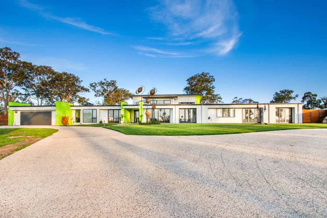Wy Yung Contemporary Family Home