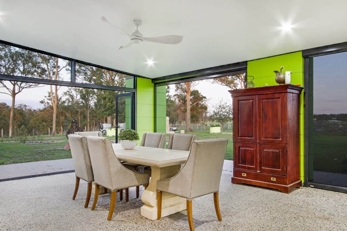 Wy Yung Contemporary Family Home - Image 9